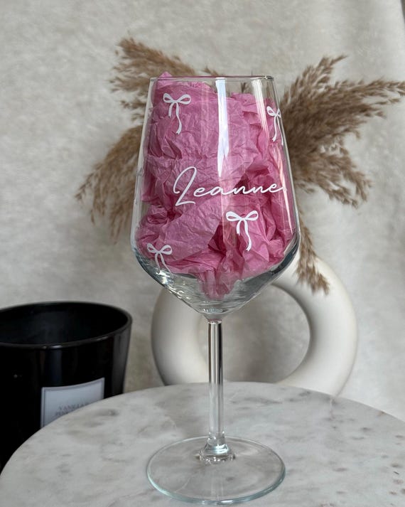 Personalised Name Wine Glass with Bows | Custom Wine Glass Gift | Birthday Gift for Her | Bridesmaid Gift | Cute Aesthetic Gift