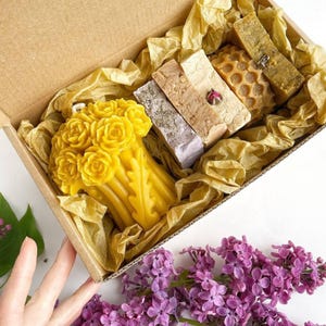 Luxury Spa Gift Box: Beeswax Candle & Artisan Soaps - Self Care Set