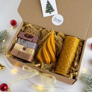 Christmas Gift Box with Candle and Soap – Handmade Beeswax Candles, Natural Soaps, Holiday Self Care Spa Gift for Her, Winter Gift Set