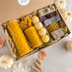 Thanksgiving Gift Box for Her, Handmade Beeswax Candle & Natural Soap Set, Fall Self Care Spa Gift