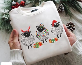 Gesticktes Weihnachtsschafe Sweatshirt, Lustiger Schaf Pullover, Stickerei T-Shirt, Weihnachtsgeschenk Idee, Festliche Wintermode