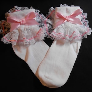 Lace frill ankle socks - dusty pink