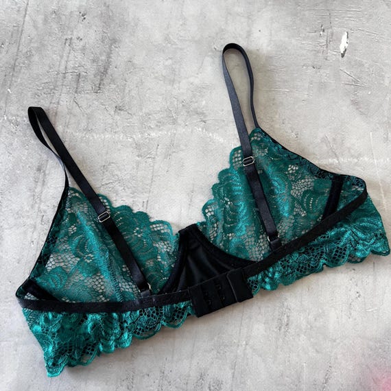 Emerald Green Lace Sissy Lingerie Set - Sheer Flat Chest AA Cups Bra and  Transparent Male Brief Panty Set Femboy Sexy Clothes Sheer Lingerie