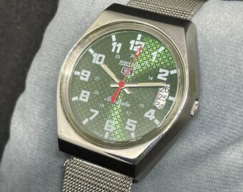 Reloj de pulsera Seiko 5 automático, clásico, vintage y renovado, para hombre, con día y fecha.