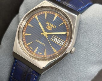Classic Vintage Refurbished Seiko 5 Automatic Day/Date Men's Wrist Watch