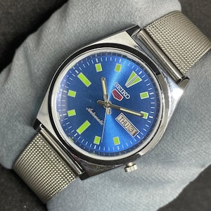 Classic Vintage Refurbished Seiko 5 Automatic Day/Date Men&#39;s Wrist Watch