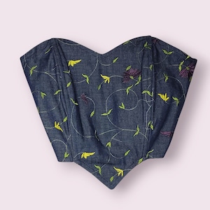 corset en denim / corset brodé en denim / corset en denim / corset à fleurs / corset en denim à fleurs