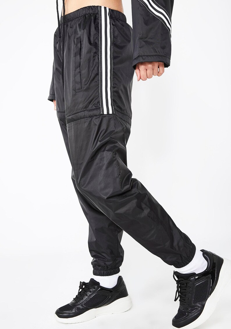 windbreakers pants