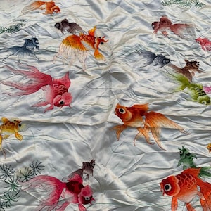Vintage Embroidered Silk Tablecloth: Chinese Home Decor (185x135 cm)