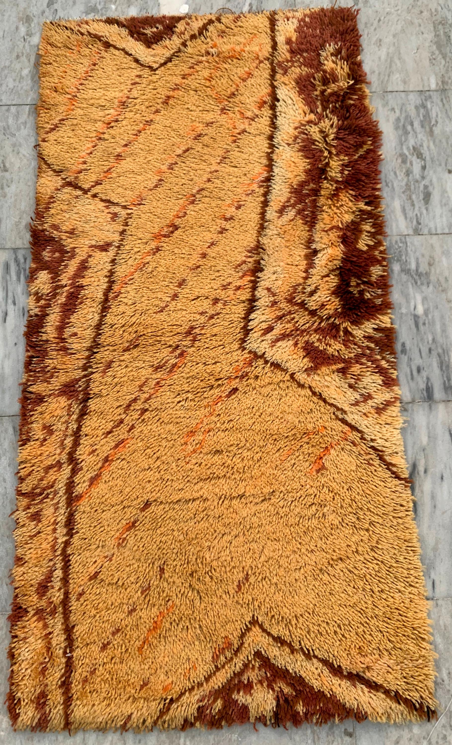 Vintage Floral Swedish Rug: Fluffy Hallway Soft Flowers Design