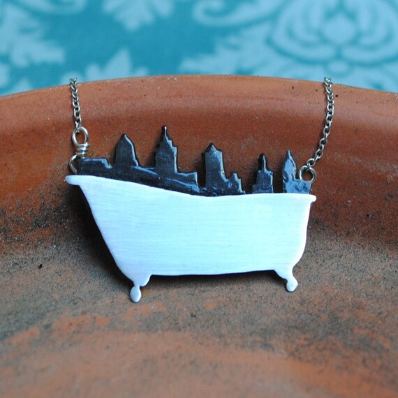 Items similar to Clawfoot Tub with Skyline on Etsy