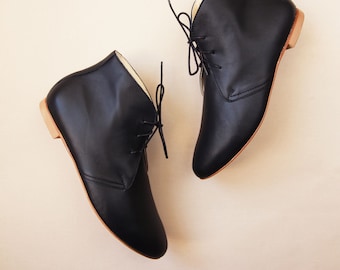 Black Leather Ankle Boots, low heel ankle booties, short boots, women's flat shoes・Lea in Black