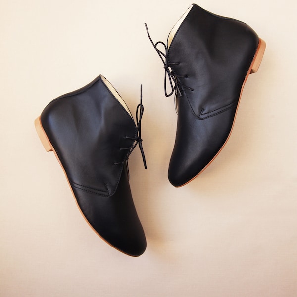 Black Leather Ankle Boots, low heel ankle booties, short boots, women's flat shoes・Lea in Black