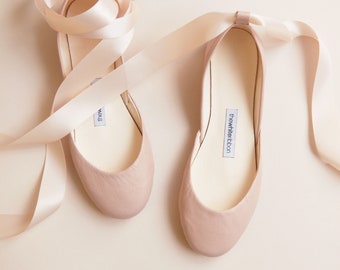 Nude wedding flat shoes, ballet flats with satin ribbons, bridal shoes with laces・Luna in Nude