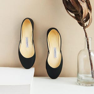 Black Leather Ballet Flats・Thea in Black