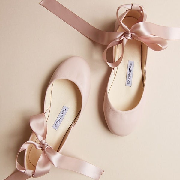 Blush Bridal Ballet Flats, Ballerina Style Wedding Shoes, Pumps with Satin Ribbons & Ankle Straps・Luna in Blush