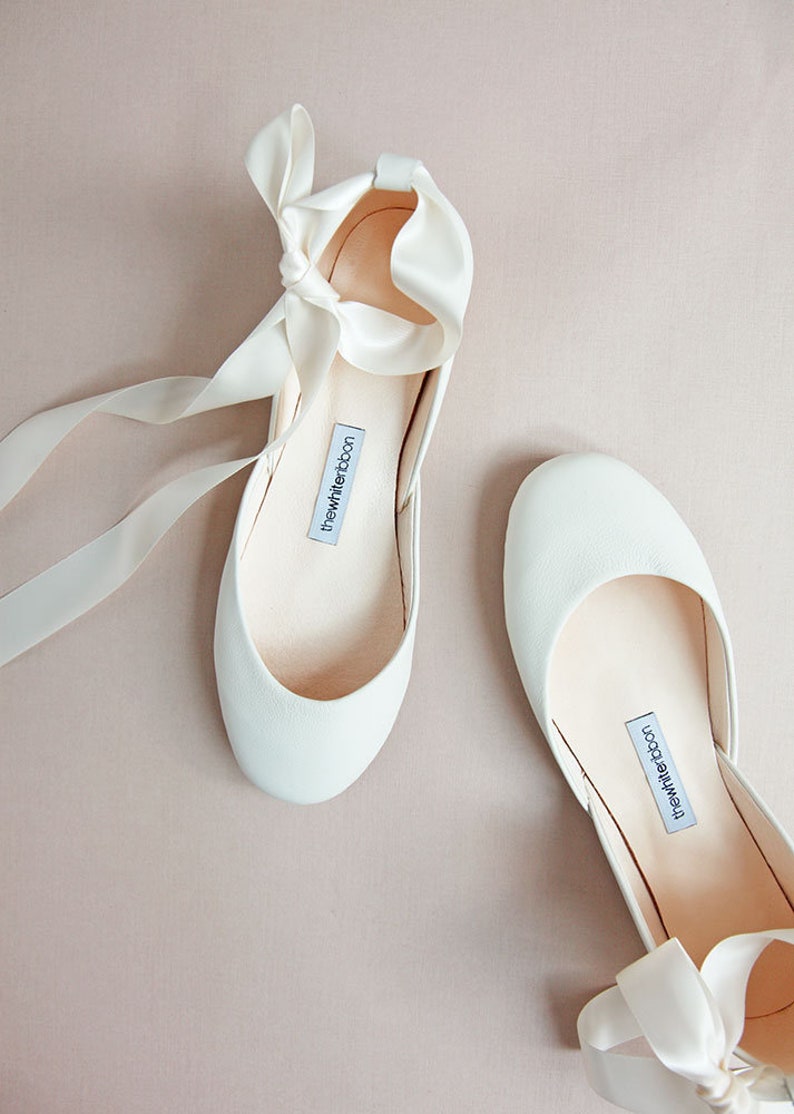 Ivory Wedding Shoes, Bridal Ballet Flats, Summer Wedding Shoe Flats, Bride Mary Janes with Ribbons & Ankle StrapsLuna in Light Ivory zdjęcie 6