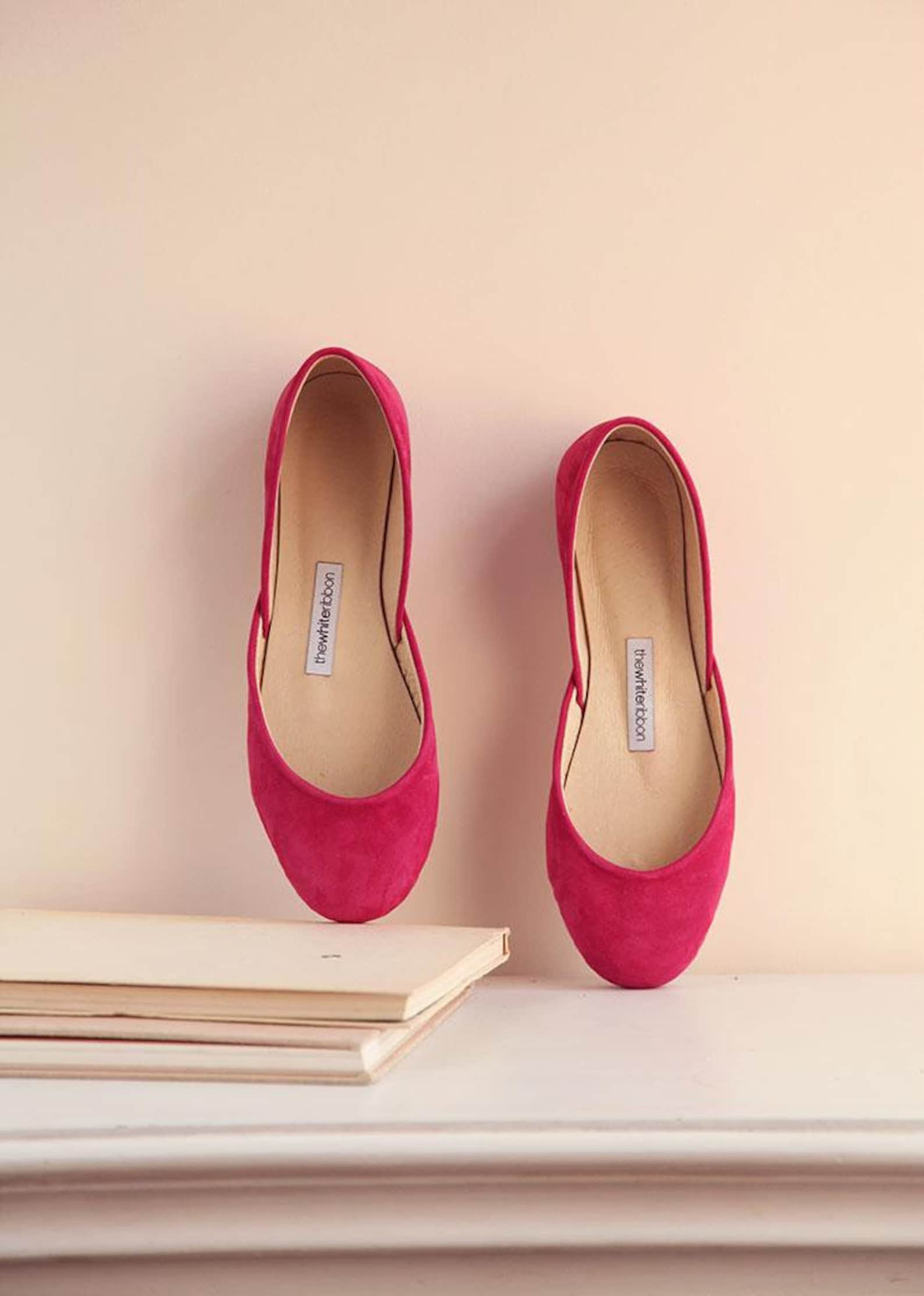 raspberry pink nubuck ballet flats | minimal shoes | pointe style shoes | classic model | standard width | raspberry suede | rea