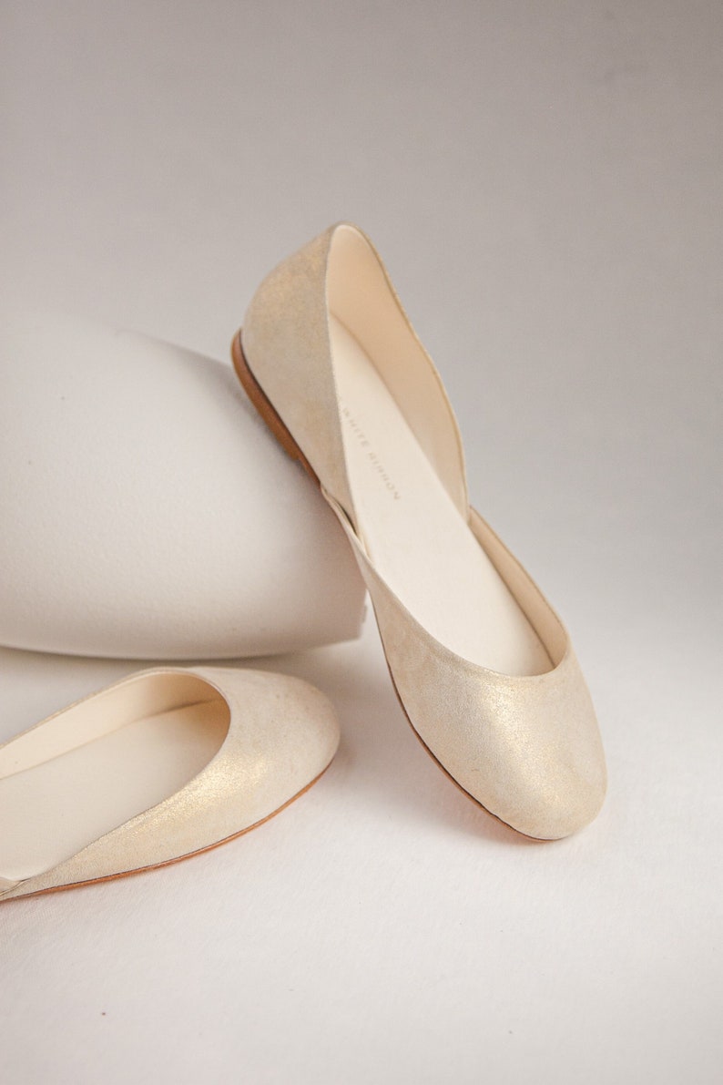 Ballerines métalliques Thea en or pastel blanc, largeur standard, Thea en or blanc image 1