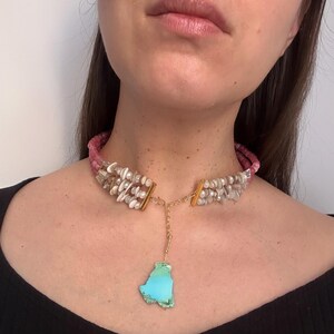 Perlen Halskette Choker mit Türkis Anhänger Stein. Halskette Muscheln , Naturstein rosa Jade Perlen.
