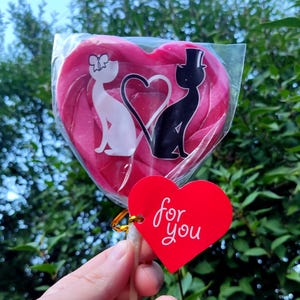 Romantic Heart Lollipop – Handmade Candy with Cats in Love, Personalized “For You” Gift, Unique Candy for Valentine’s, First Date
