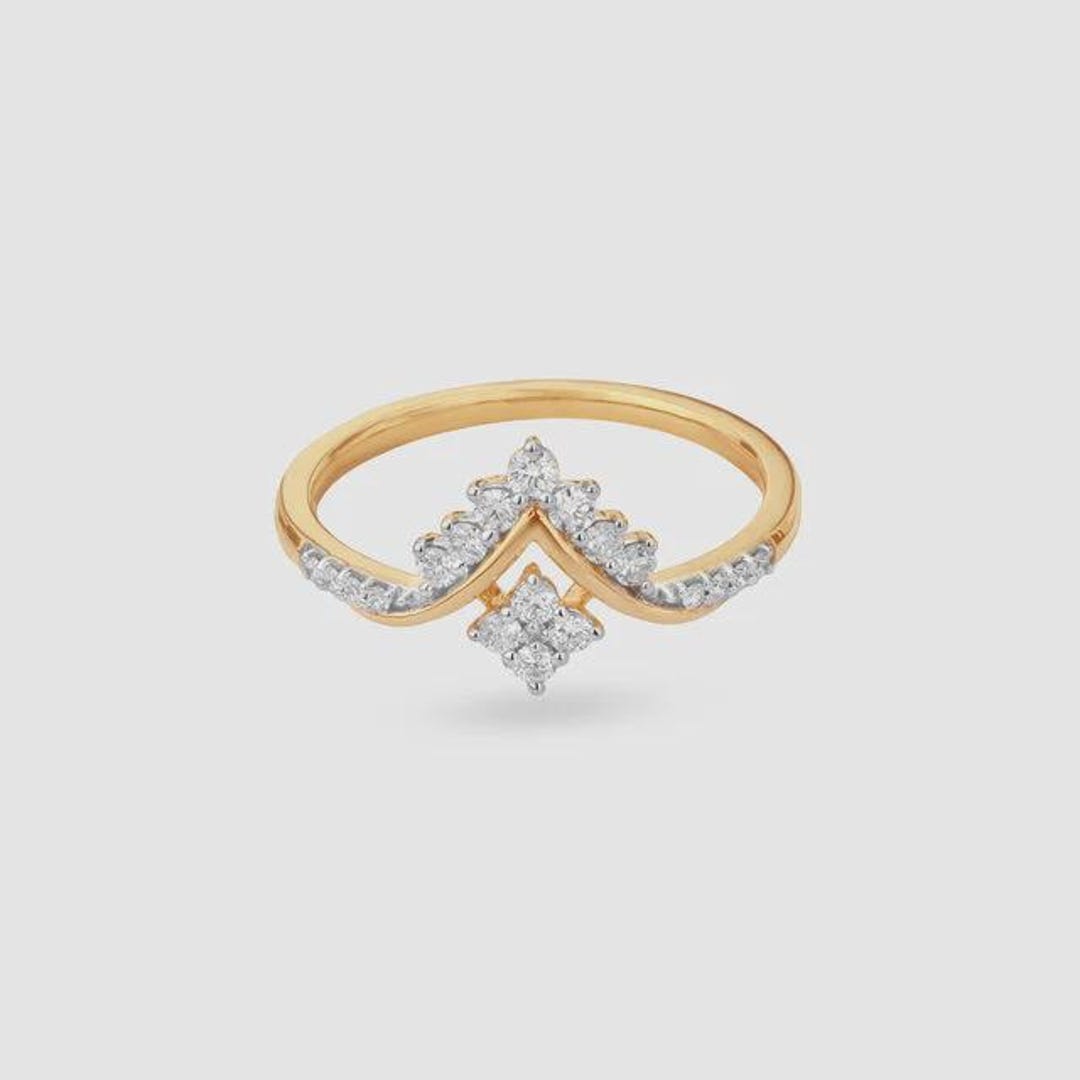 Chevron Crown Ring Beautiful Round Cut Ring 925 Sterling Silver Ring ...