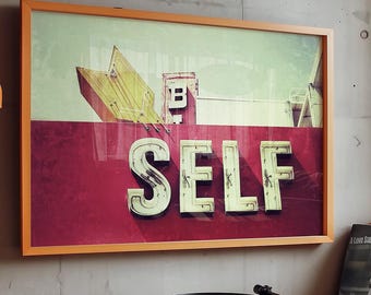 Impresión fotográfica de letrero de neón "Sé tú mismo" - Arte industrial vintage de oficina