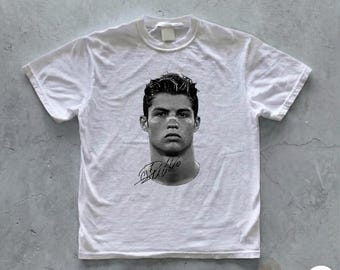 Cristiano Ronaldo Trikot, CR7 Vintage Fußball-T-Shirt, Bekleidung der Fußballlegende, Halbton-Sportgrafik, Retro-Streetwear-T-Shirt