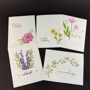 Juego de tarjetas de felicitación con flores de verano