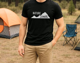 T-shirt minimaliste montagne nature pour homme, t-shirt de randonnée en coton pour homme, cadeau de randonnée en plein air pour lui, chemise d'extérieur ocre