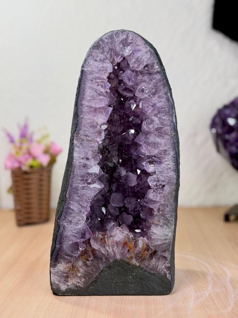 Amethyst Cathedral Geode 14.6 Inch, Big Amethyst Points, Light Purple ...