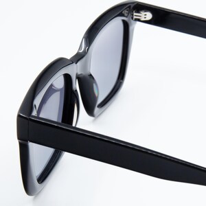 Gafas de sol cuadradas extragrandes negras / Montura de acetato polarizada UV400 / Gafas de sol para mujer / Solairo 2210 Lentes negras/gris degradado imagen 3