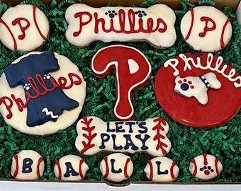 PHILLIES Obsessed Dog Treat Gift Box