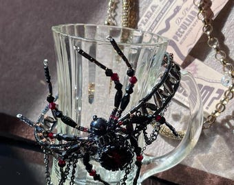 Gothic Red Spider Brooch – Vampire Beaded Insect Pin with Dangling Chain, Dark Halloween Bug Jewelry, Handmade Black & Crimson Statement Pie