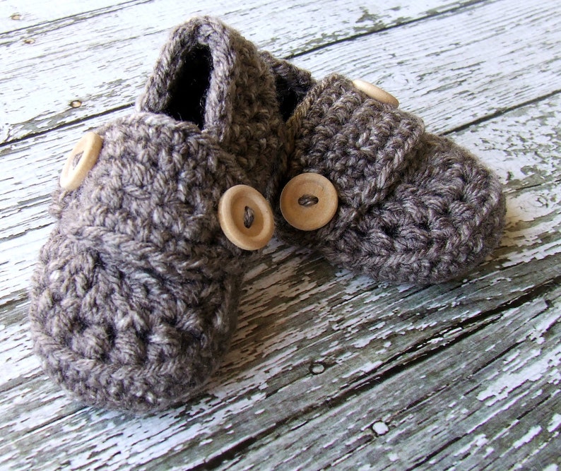 Button Loafers Baby Booties/ Baby Shoes/ Soft Shoe/ Shoe in Taupe Mist Available in 0 to 24 Months Size MADE TO ORDER Bild 4