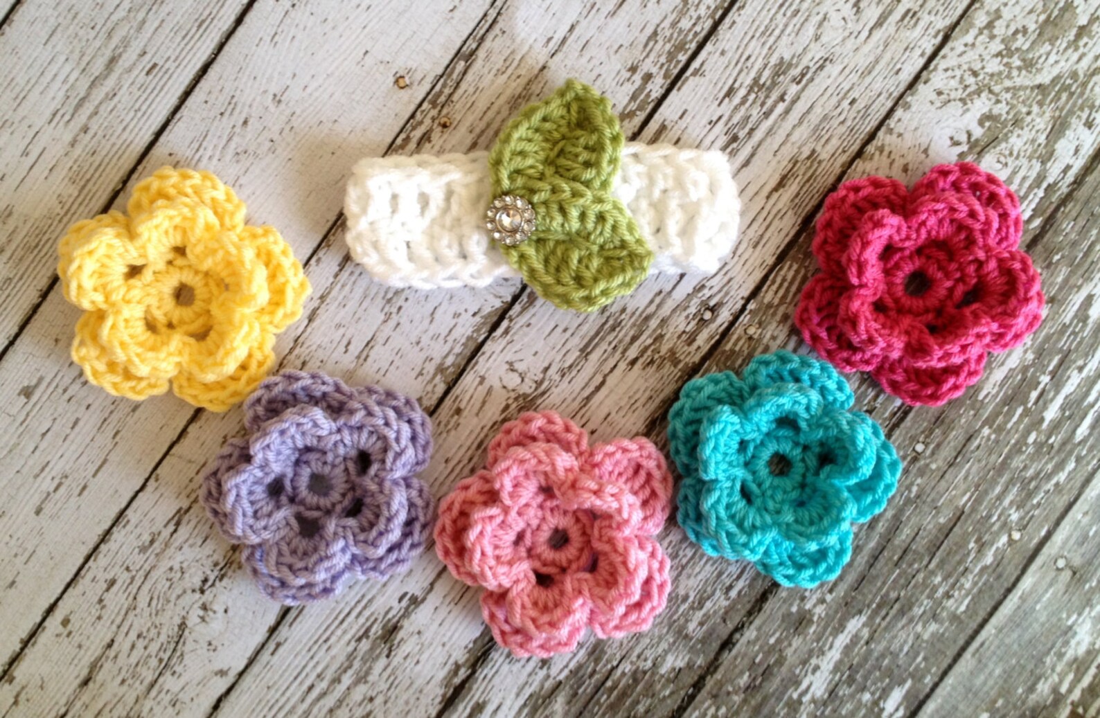 SUI AVA Floral Broderie Twist Headband Pistachio main image 1