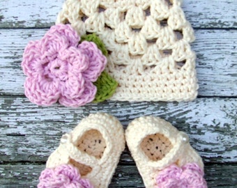 Hat and Shoe Set/Sofia Flower Beanie and Matching Mary Jane Baby Booties in Ecru and Baby Pink in 0 to 24 Months Size- MADE TO ORDER