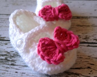 Mary Jane Baby Booties/Baby Shoes/Soft Shoes/Shoes in Hot Pink and White Available in 0 to 24 Months Size- MADE TO ORDER