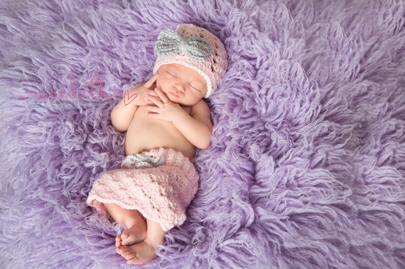 Twin Photography Prop Set in Pale Pink and Gray Crochet Baby Pants/Skirt in 2 sizes MADE TO ORDER image 2