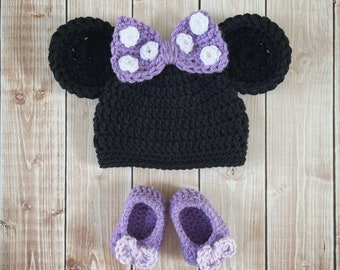 Minnie Mouse Inspired Hat and Matching Shoes/ Crochet Minnie Mouse Hat/ Available in Newborn to 12 Month Size- MADE TO ORDER