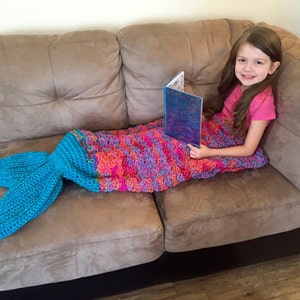 Mermaid Tail Blanket/ Mermaid Tail Afghan/ Mermaid Blanket/ Crochet Mermaid Tail Blanket/ Toddler to Adult Size MADE TO ORDER image 1