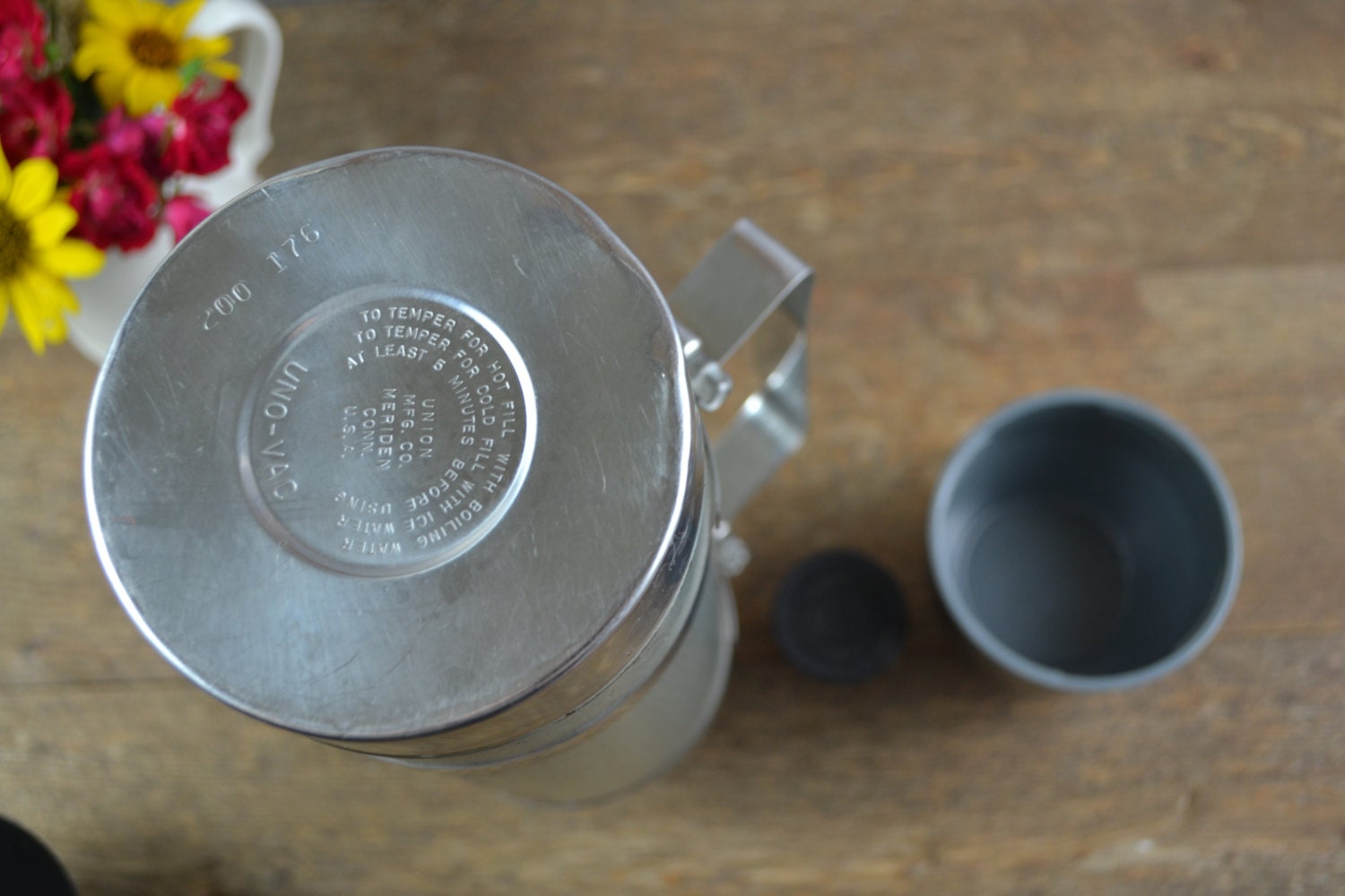 Vintage UNO-VAC Unbreakable Stainless Steel Hot/Cold Green ...