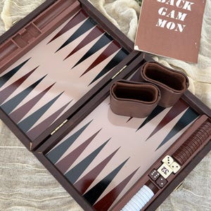Small Backgammon magnetic Retro Brown & cream complete game | 1980&#39;s Vintage dice travel case cabin counter popular