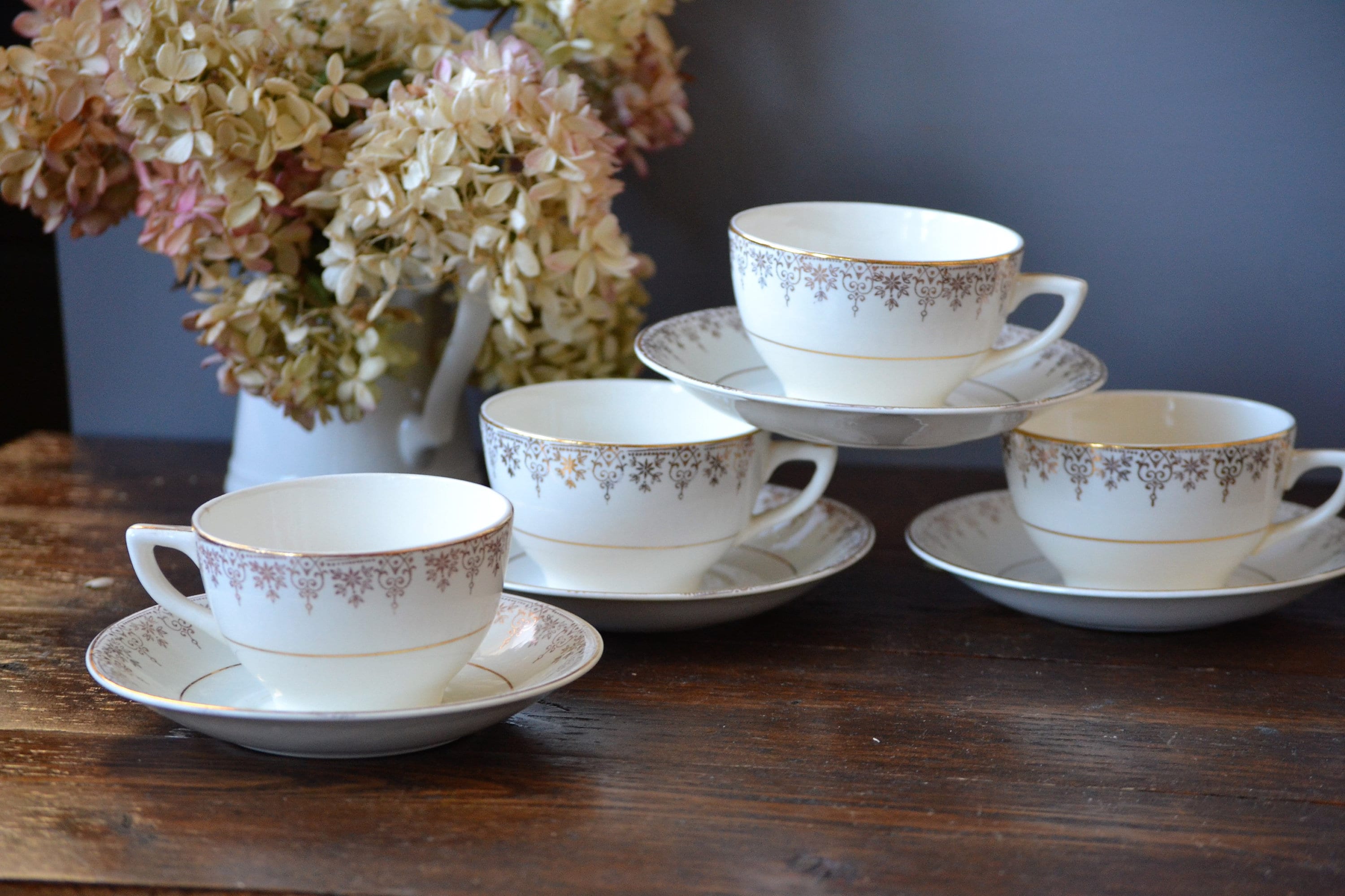 Four 4 Tea Cup Saucer Set Warranted 22 Karat Gold Etsy