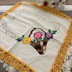 Hand-Embroidered Napkin: Mexican Artisan Tortilla Warmer, Table Decor