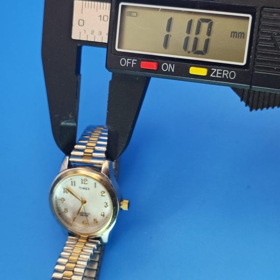 Vintage 2006 Timex‎ Indiglo 25mm Women\'s Two Tone Quartz Watch Stretch Bracelet Vintage 2006 Timex Indiglo 25mm Women main image 3