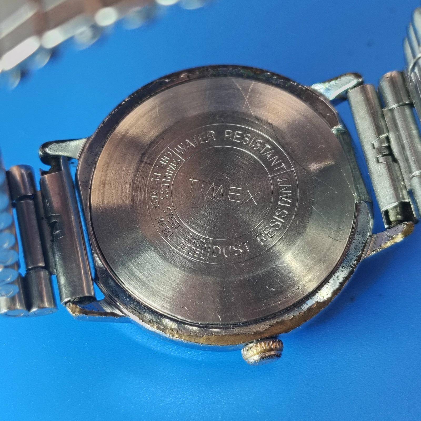 Vintage 1976 Timex Date Mechanical Wind 35mm Mens Watch Iridescent Pearl‎ Dial Vintage 1976 Timex Date Mechanical Wind 35mm Mens Watch  main image 2