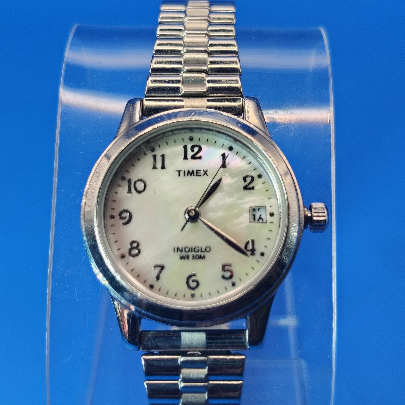 Vintage 2007 Timex‎ Indiglo Date Mother Of Pearl Dial 25mm Women\'s Quartz Watch Vintage 2007 Timex Indiglo Date Mother of Pearl Dial 25mm  main image 3