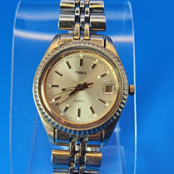 Vintage 1992 Timex Presidential Date 24mm Women display picture 2