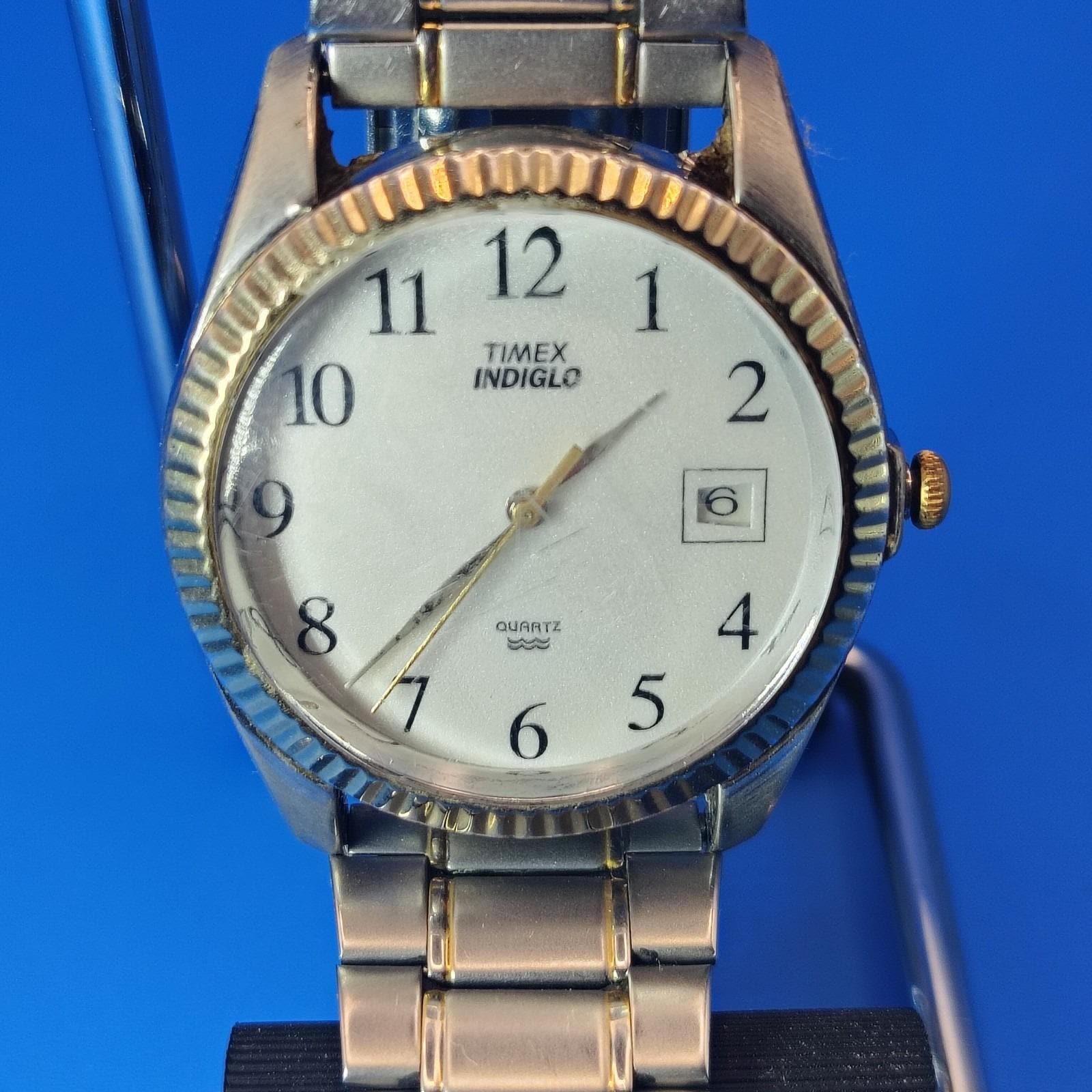 Vintage 2001 Timex Indiglo Presidential 33mm Men display picture 2